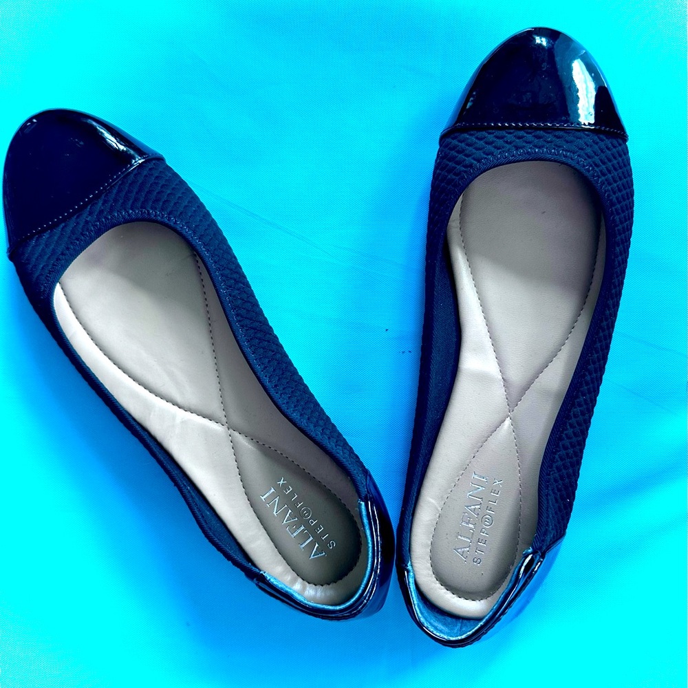 ALFANI StepFlex Navy Blue! Never worn!!! Great Price!